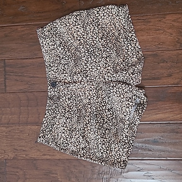 Madison women's linen blend shorts size 12 - Picture 1 of 7